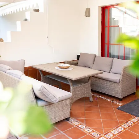 Bergeli Oasis Apartament *